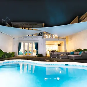 Caprice 9 - Oceanfront - Gated Community With Pool Nassau